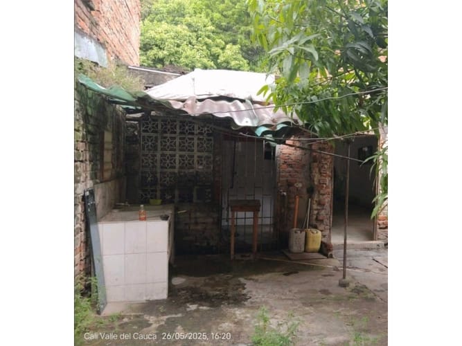 Casa de 5 alcobas en venta en La Base, Cali, 156 m² · foto 3 de 5