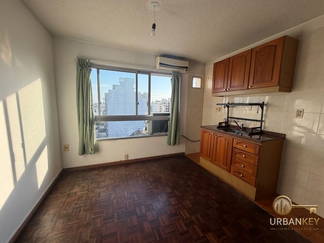 Apartamento en alquiler 1 dormitorio más escritorio y garage en Pocitos · Photo 5