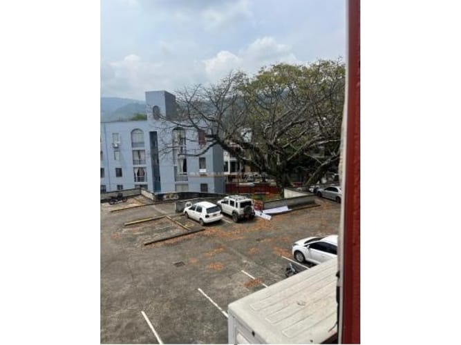 Apartaestudio en venta en Belisario Caicedo, Cali, 38 m² · foto 2 de 10