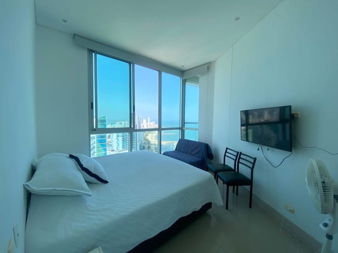 Apartamento de 2 alcobas en venta en Bocagrande, Cartagena, 97 m² · foto 8 de 24