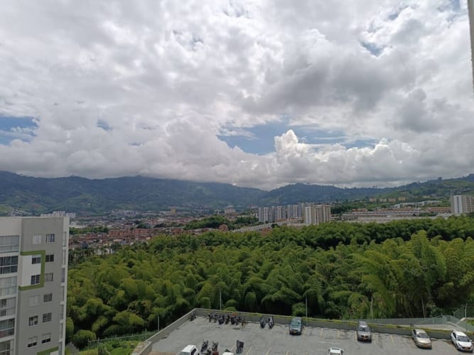 Apartamento de 2 alcobas en arriendo en Las Violetas Et. Iii, Dosquebradas, 45 m² · foto 2 de 11