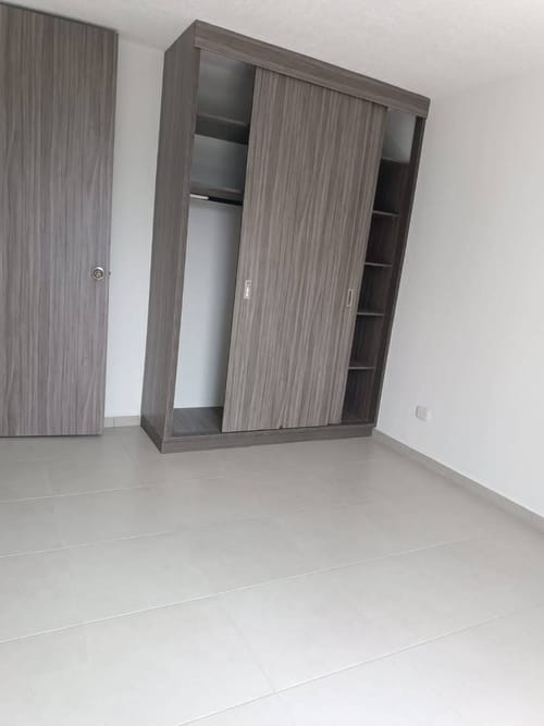 Apartamento de 2 alcobas en arriendo en Las Violetas Et. Iii, Dosquebradas, 45 m² · foto 6 de 11