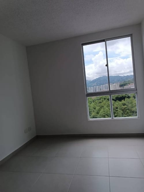 Apartamento de 2 alcobas en arriendo en Las Violetas Et. Iii, Dosquebradas, 45 m² · foto 10 de 11