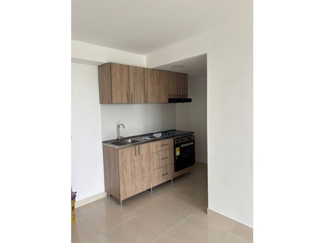 Apartamento de 2 alcobas en venta en Villa Fatima, Cali, 61 m² · foto 2 de 18