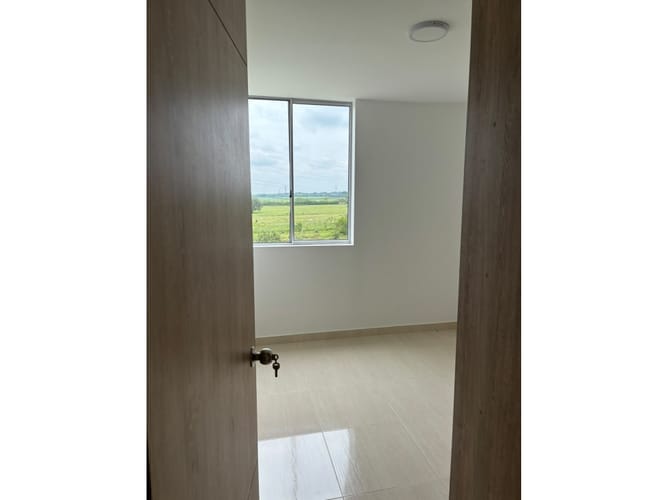 Apartamento de 2 alcobas en venta en Villa Fatima, Cali, 61 m² · foto 6 de 18