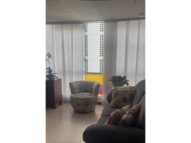 Apartamento de 2 alcobas en venta en Valle Del Lili, Cali, 44 m² · foto 1 de 9