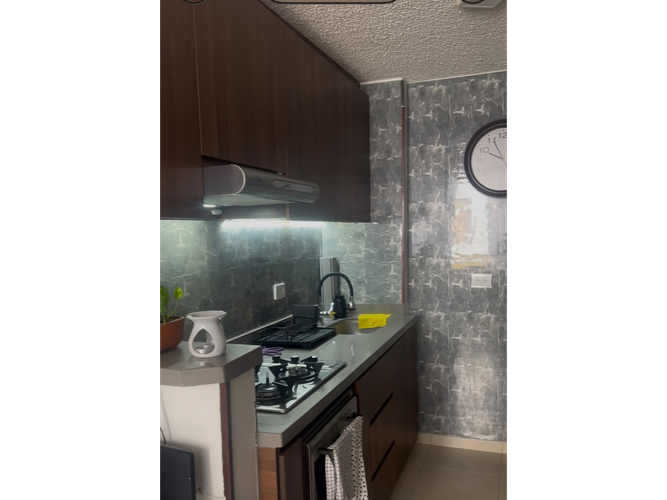 Apartamento de 2 alcobas en venta en Valle Del Lili, Cali, 44 m² · foto 2 de 9