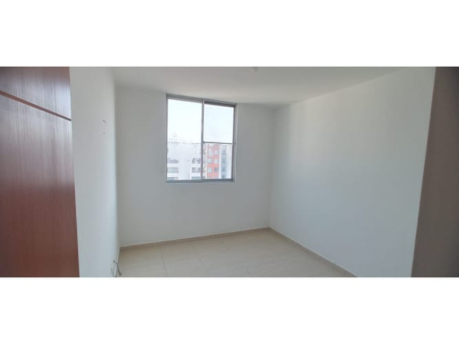 Apartamento de 2 alcobas en venta en La Flora, Cali, 68 m² · foto 9 de 16