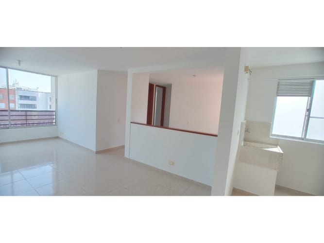 Apartamento de 2 alcobas en venta en La Flora, Cali, 68 m² · foto 14 de 16