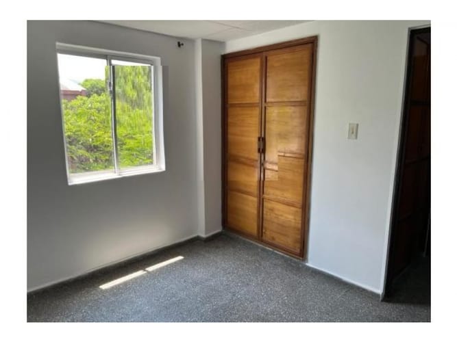 Apartamento de 3 alcobas en venta en Departamental, Cali, 69 m² · foto 6 de 10