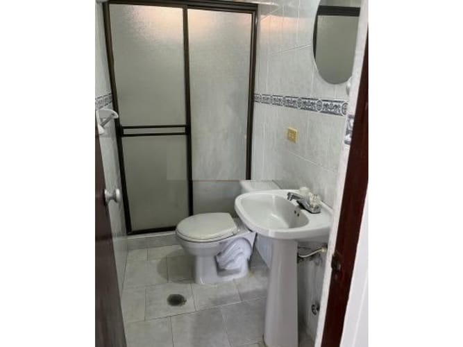 Apartamento de 3 alcobas en venta en Departamental, Cali, 69 m² · foto 8 de 10