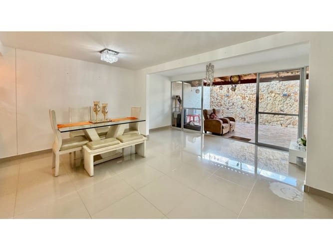 Casa de 3 alcobas en arriendo en Ciudad Country, Jamundí, 160 m² · foto 3 de 24