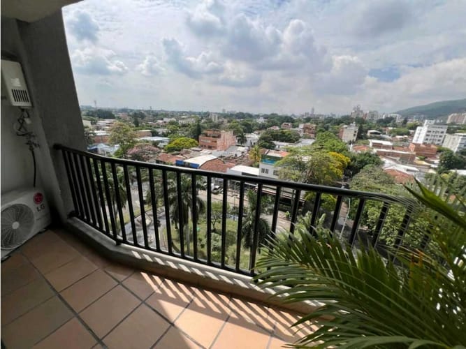 Apartaestudio en venta en La Flora, Cali, 37 m² · foto 18 de 24
