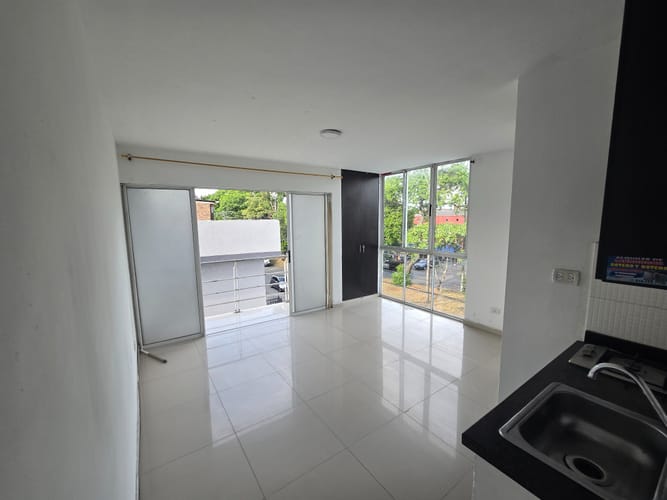 Apartaestudio en arriendo en El Guabal, Cali, 30 m² · foto 7 de 11