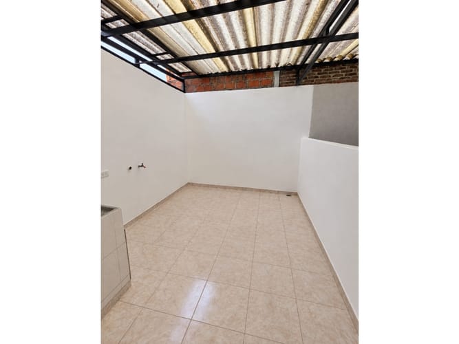 Casa de 7 alcobas en venta en Aranjuez, Cali, 201 m² · foto 16 de 24