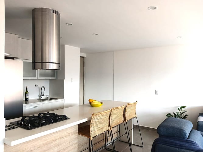 Apartamento de 2 alcobas en venta en Loma Del Esmeraldal, Envigado, 77 m² · foto 4 de 15