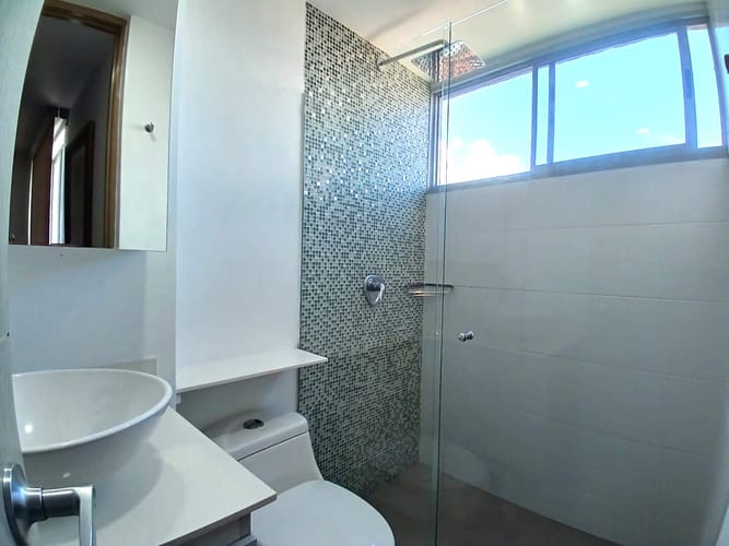 Apartamento de 2 alcobas en venta en Loma Del Esmeraldal, Envigado, 77 m² · foto 11 de 15