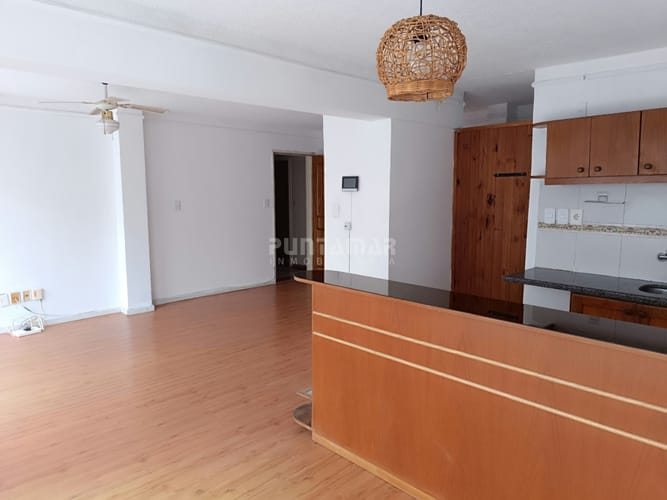 ALQUILER APARTAMENTO  DE 1 DORM EN CALLE SAN JOSÉ · Foto 2