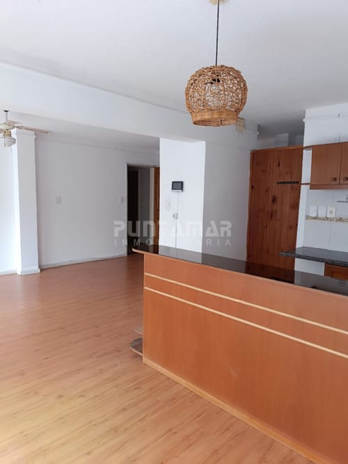 ALQUILER APARTAMENTO  DE 1 DORM EN CALLE SAN JOSÉ · Foto 4