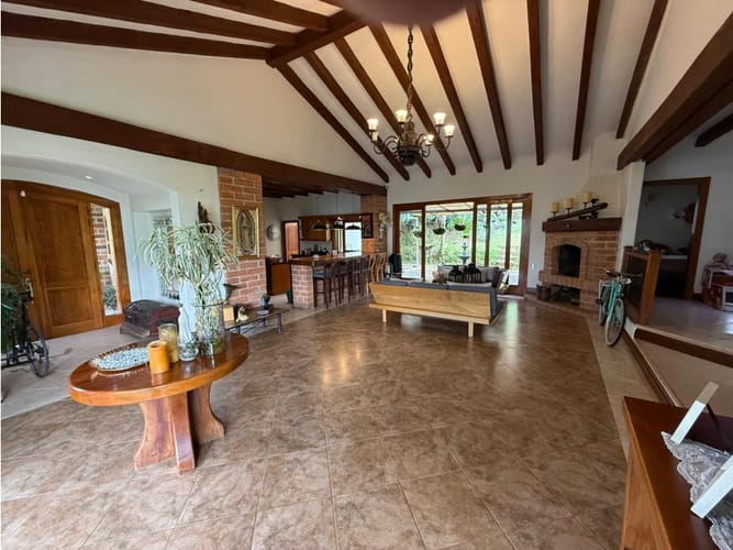 Casa de 4 alcobas en venta en La Tablaza, La Estrella, 460 m² · foto 5 de 24