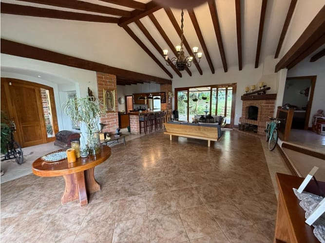 Casa de 4 alcobas en venta en La Tablaza, La Estrella, 460 m² · foto 6 de 24