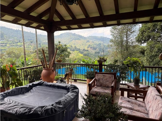 Casa de 4 alcobas en venta en La Tablaza, La Estrella, 460 m² · foto 9 de 24