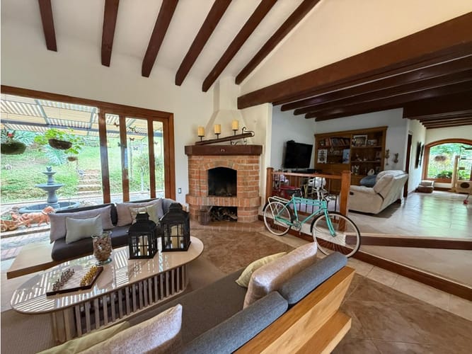 Casa de 4 alcobas en venta en La Tablaza, La Estrella, 460 m² · foto 19 de 24