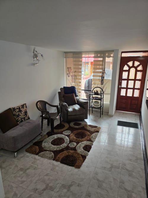 Casa de 5 alcobas en venta en San Cipriano, Bogotá, 100 m² · foto 4 de 13