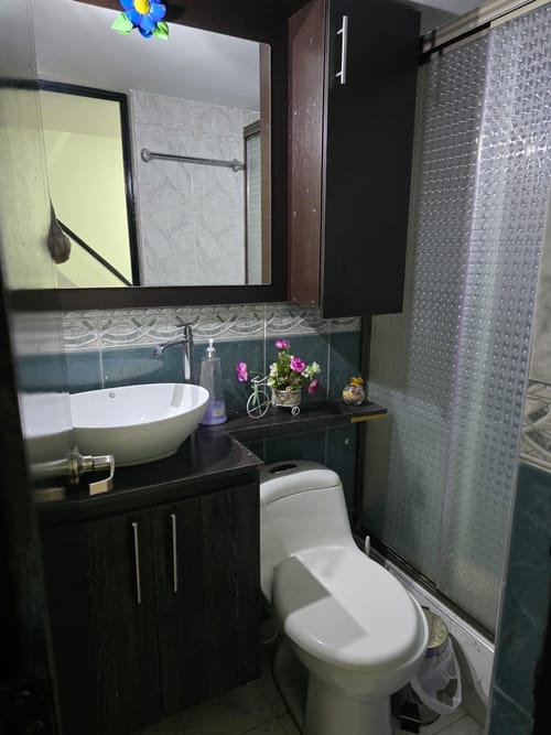 Casa de 5 alcobas en venta en San Cipriano, Bogotá, 100 m² · foto 6 de 13