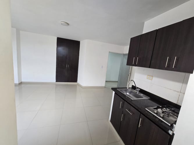 Apartaestudio en arriendo en El Guabal, Cali, 38 m² · foto 3 de 9
