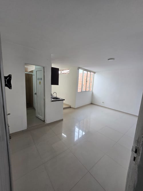 Apartaestudio en arriendo en El Guabal, Cali, 38 m² · foto 7 de 9
