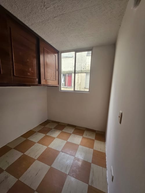 Apartamento de 3 alcobas en venta en Fontibon, Bogotá, 42 m² · foto 3 de 8
