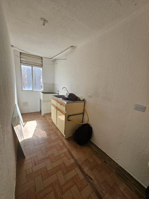 Apartamento de 3 alcobas en venta en Fontibon, Bogotá, 42 m² · foto 6 de 8
