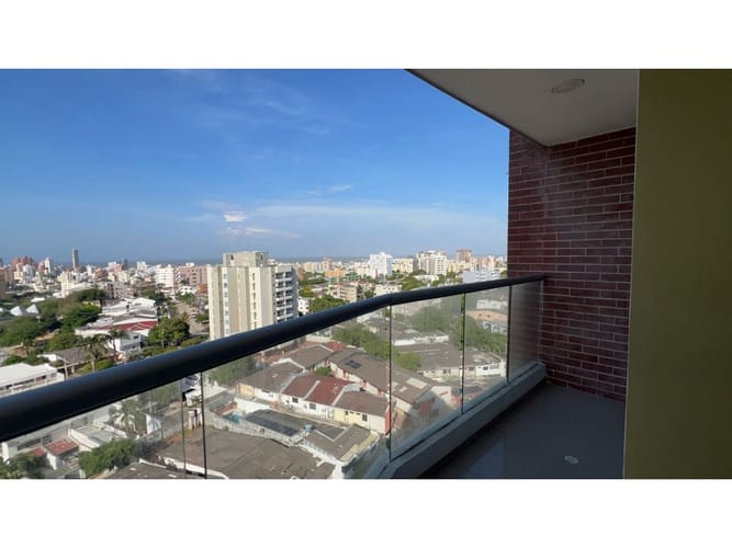 Apartamento de 3 alcobas en venta en Ciudad Jardin, Barranquilla, 134 m² · foto 1 de 24
