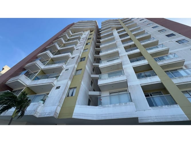 Apartamento de 3 alcobas en venta en Ciudad Jardin, Barranquilla, 134 m² · foto 3 de 24