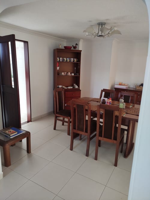 Casa de 4 alcobas en arriendo en Delicias Norte, Chía, 226 m² · foto 4 de 12