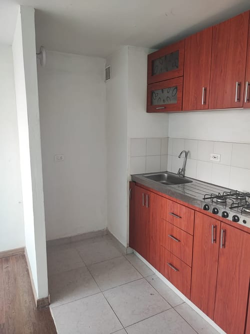 Apartamento de 2 alcobas en venta en El Tunal, Bogotá, 46 m² · foto 2 de 7