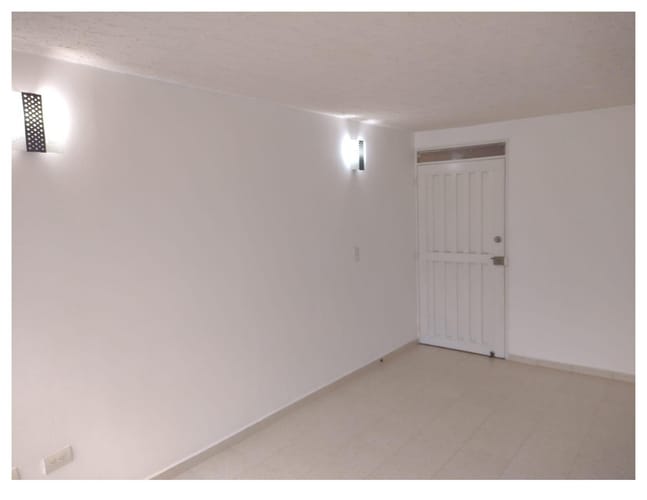 Apartamento de 3 alcobas en venta en Los Farallones, Cali, 65 m² · foto 3 de 24