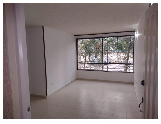 Apartamento de 3 alcobas en venta en Los Farallones, Cali, 65 m² · foto 22 de 24