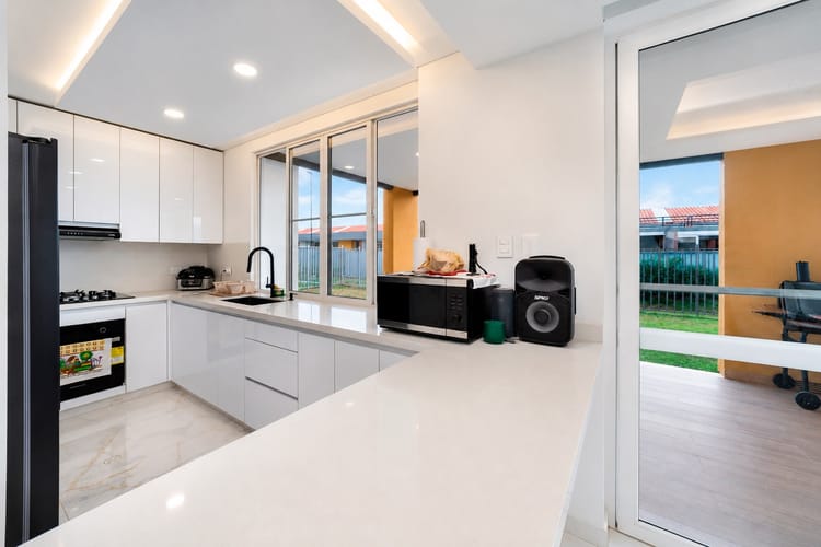 Casa de 4 alcobas en venta en El Castillo, Jamundí, 396 m² · foto 5 de 24
