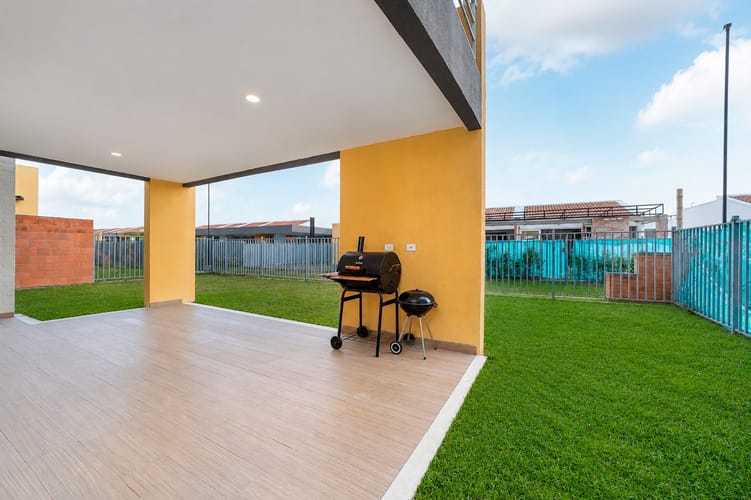Casa de 4 alcobas en venta en El Castillo, Jamundí, 396 m² · foto 6 de 24