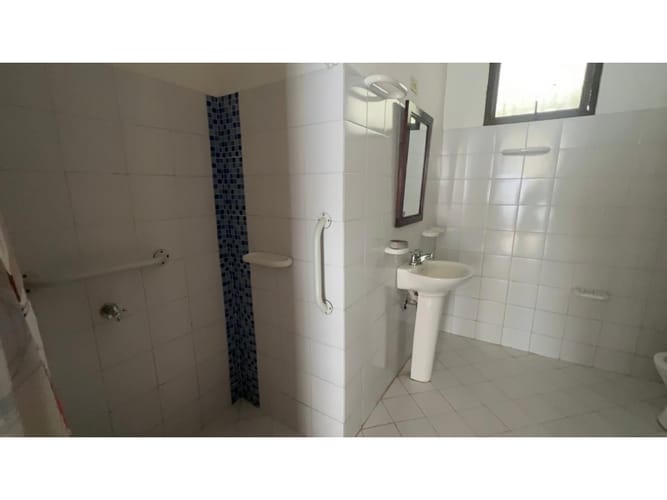 Casa de 4 alcobas en venta en El Prado, Barranquilla, 229 m² · foto 8 de 14
