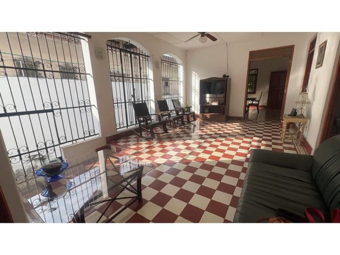 Casa de 4 alcobas en venta en El Prado, Barranquilla, 229 m² · foto 12 de 14