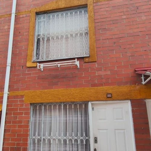 Casa de 4 alcobas en venta en Santa Catalina, Bogotá, 71 m² · foto 2 de 24
