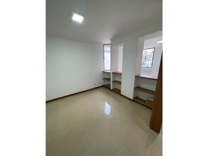 Apartamento de 4 alcobas en arriendo en La Castellana, Medellín, 120 m² · foto 14 de 24