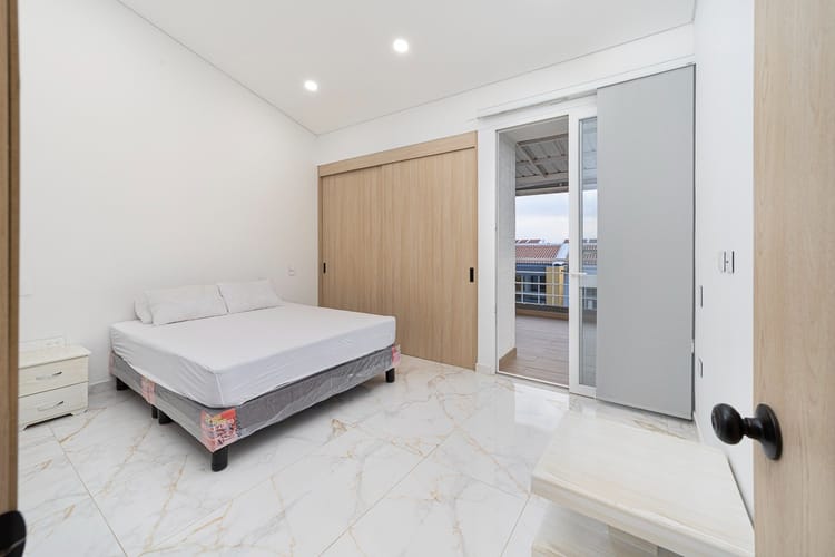 Casa de 4 alcobas en venta en El Castillo, Jamundí, 396 m² · foto 13 de 24