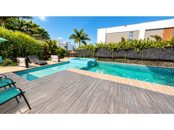 Casa de 4 alcobas en arriendo en Pance, Cali, 600 m² · foto 2 de 8
