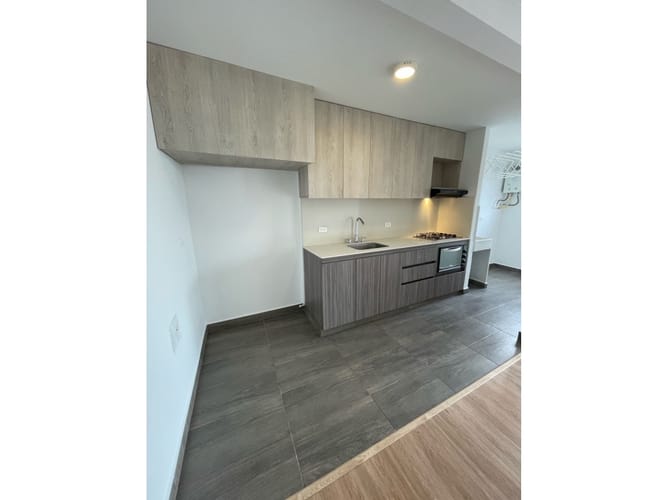 Apartamento de 3 alcobas en arriendo en Calasanz Parte Alta, Medellín, 64 m² · foto 2 de 24