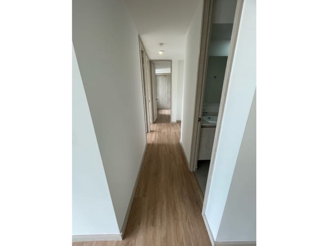 Apartamento de 3 alcobas en arriendo en Calasanz Parte Alta, Medellín, 64 m² · foto 7 de 24