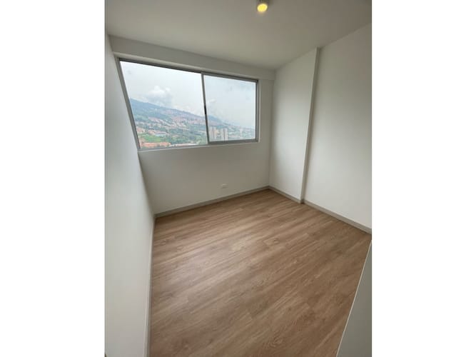Apartamento de 3 alcobas en arriendo en Calasanz Parte Alta, Medellín, 64 m² · foto 12 de 24